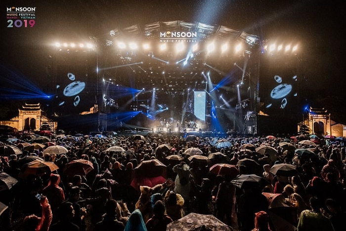 khan gia ha noi doi mua phieu cung le hoi am nhac quoc te gio mua