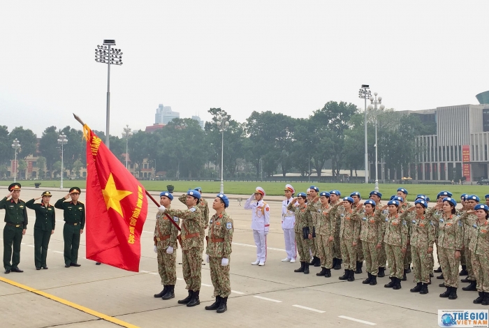 linh mu noi xanh hua quyet tam voi bac truoc khi len duong lam nhiem vu gin giu hoa binh