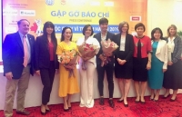 nghe si viet huong ung chien dich nghe thuat kien cuong cua unesco