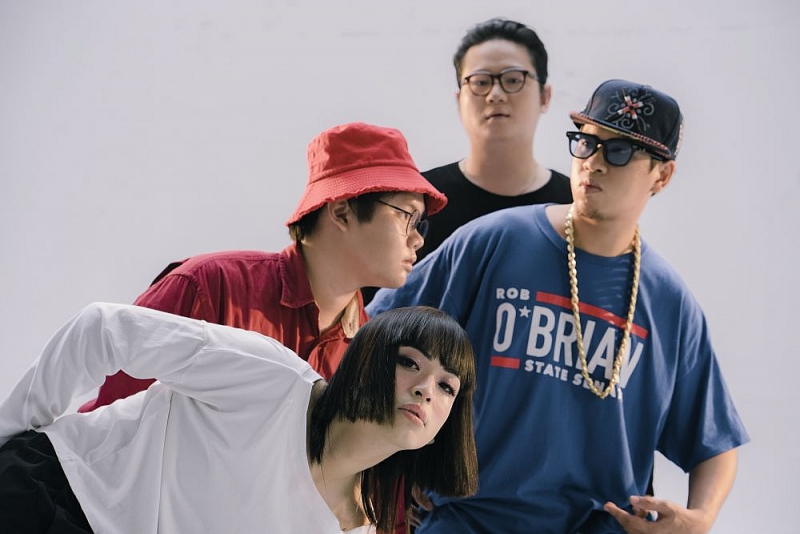 Đêm nhạc Bluemato với album ra mắt ‘Gió thổi mạnh’ Nhóm nhạc Bluemato và album ra mắt mang tên ‘Gió thổi mạnh’