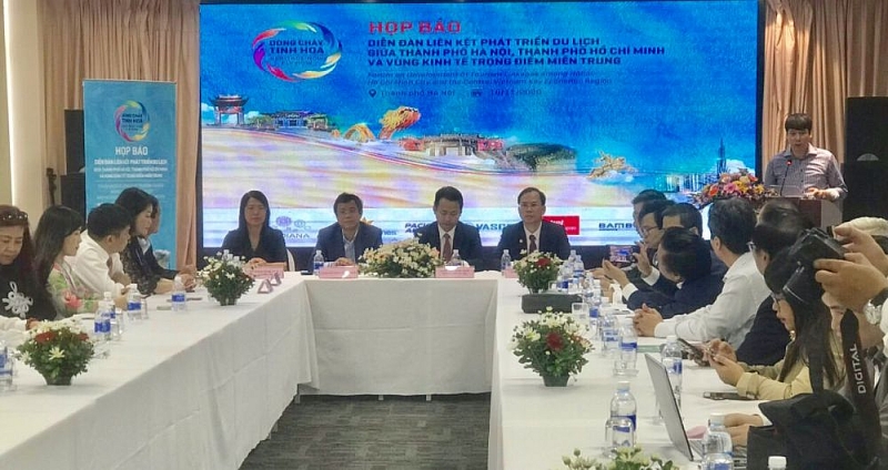 Hà Nội 'bắt tay' 7 tỉnh, thành phố thúc đẩy phát triển du lịch hậu Covid-19