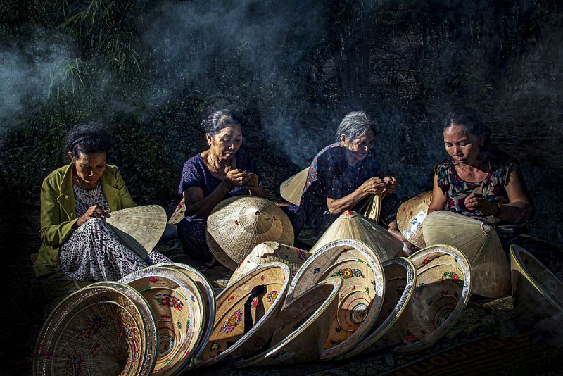 Ngắm trọn bộ ảnh tuyệt đẹp về đa dạng văn hóa của Việt Nam 'Mãn nhãn' với bộ ảnh tuyệt đẹp về sự đa dạng văn hóa của Việt Nam