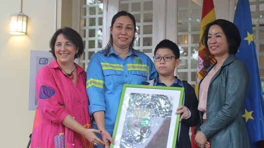 Trao giải cuộc thi vẽ tranh và sáng tác văn học Tây Ban Nha