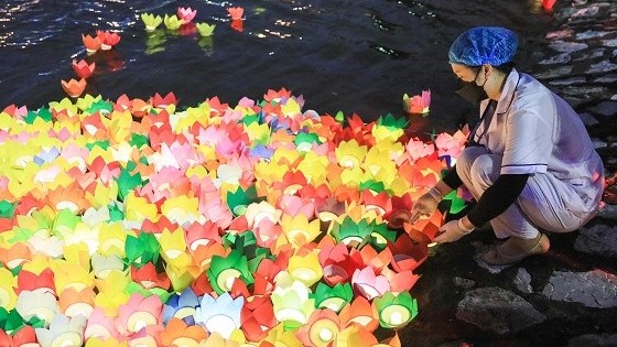 Xúc động Lễ tưởng niệm đồng bào và cán bộ, chiến sĩ hy sinh, tử vong trong đại dịch Covid-19