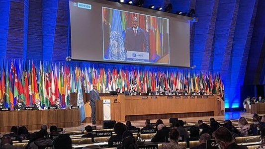 UNESCO cùng Việt Nam kỷ niệm ngày sinh, ngày mất của nữ sĩ Hồ Xuân Hương và danh nhân Nguyễn Đình Chiểu vào năm 2022