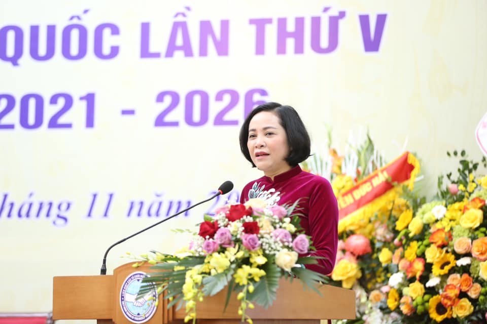 Hội hữu nghị Việt Nam-Campuchia đón nhận Huân chương Lao động hạng Nhì Hội hữu nghị Việt Nam-Campuchia đón nhận Huân chương Lao động hạng Nhì