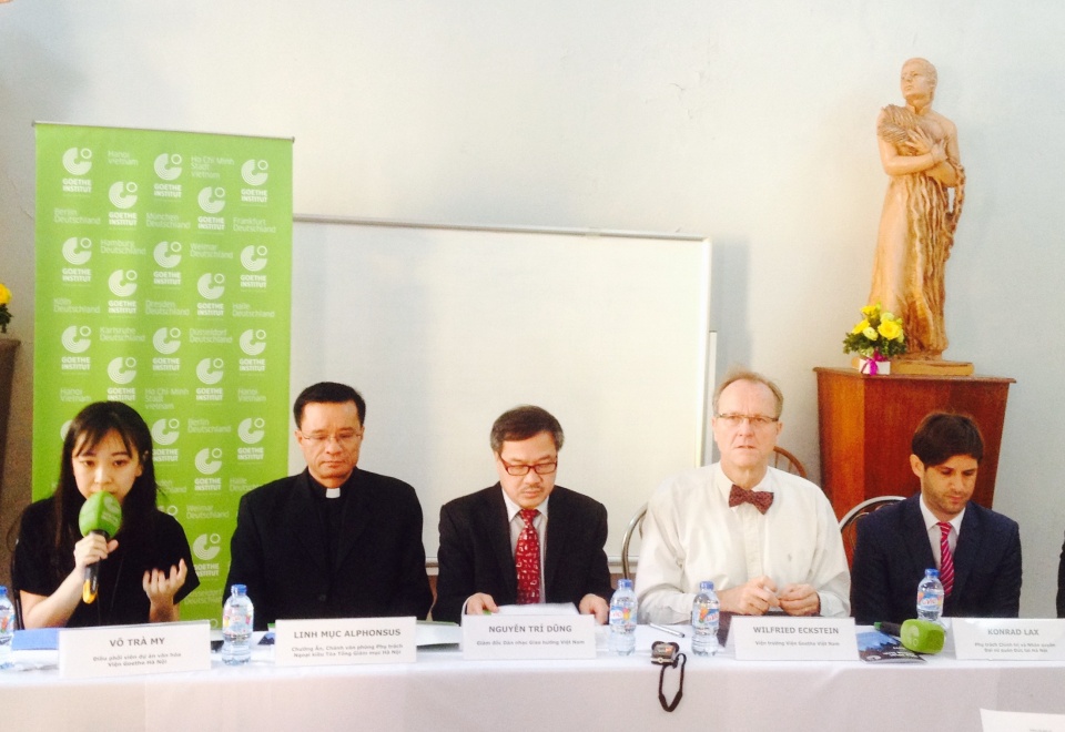 hoa nhac va hoi cho giang sinh lan dau tien tai nha tho cua bac