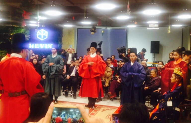 Phục dựng trang phục và nghi lễ thời Lê Sơ