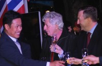 ra mat an pham dac biet ky niem tinh huu nghi phap viet nam