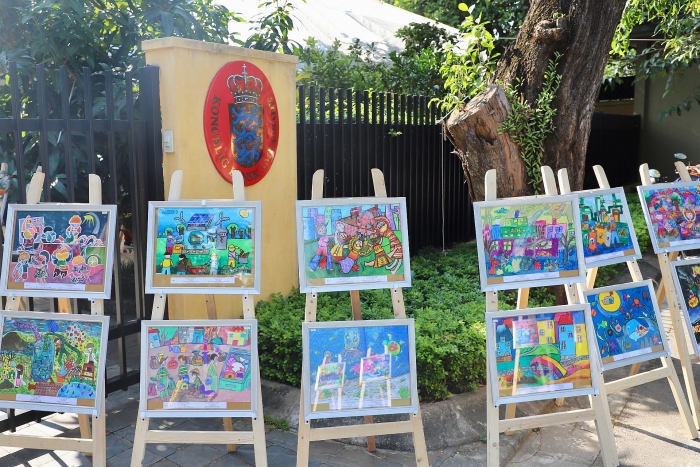 cong bo thi sinh doat giai cuoc thi ve dan mach trong mat em 2019