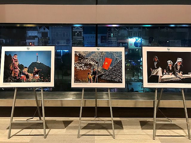 Ngắm ảnh, thêm tự hào về vùng biên cương của Tổ quốc