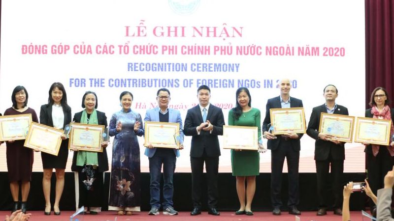 Vinh danh 50 tổ chức phi chính phủ nước ngoài đóng góp tích cực cho Việt Nam trong năm 2020