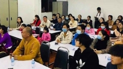 Lớp ngoại ngữ miễn phí cho người Việt tại Lào