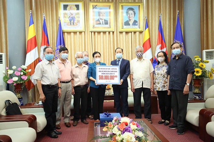 Đối ngoại nhân dân chủ động cùng thách thức và cơ hội mới Đối ngoại nhân dân chủ động thích ứng cùng những thách thức và cơ hội mới