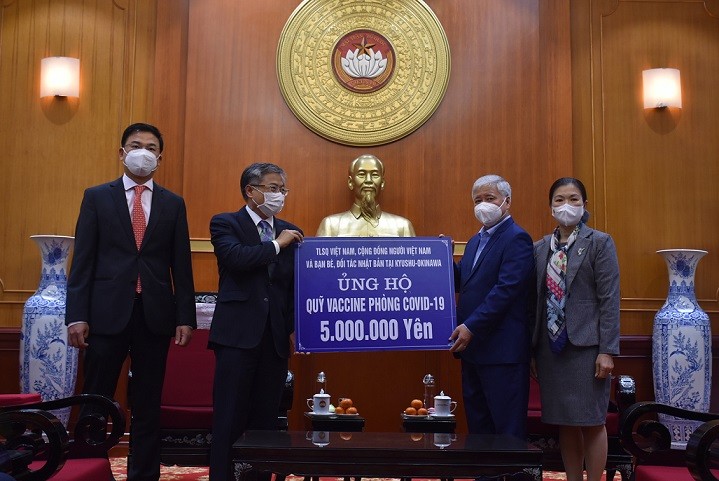 Người Việt Nam ở nước ngoài tiếp tục cho công tác phòng, phòng dịch Covid-19 ở trong nước Người Việt Nam ở nước ngoài tiếp tục cho công tác phòng, phòng dịch Covid-19 ở trong nước