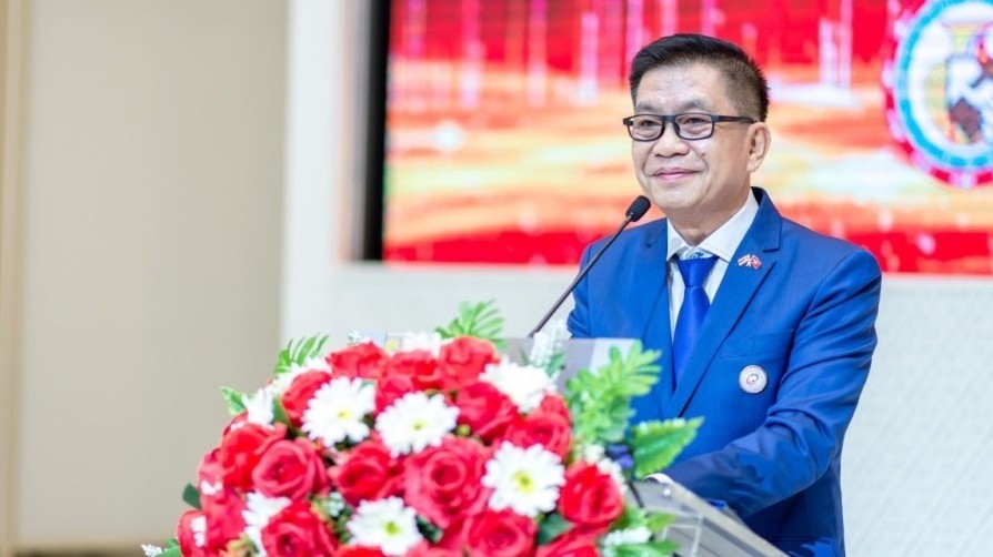 Doanh nhân Việt kiều Hồ Văn Lâm: ‘Quê hương là hai chữ rất thiêng liêng!’