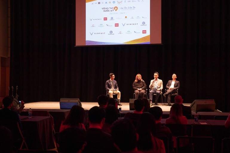 Vòng tay nước Mỹ 9: Lan tỏa những giá trị tích cực hướng về quê hương Vòng tay nước Mỹ 9: Lan tỏa những giá trị tích cực hướng về quê hương