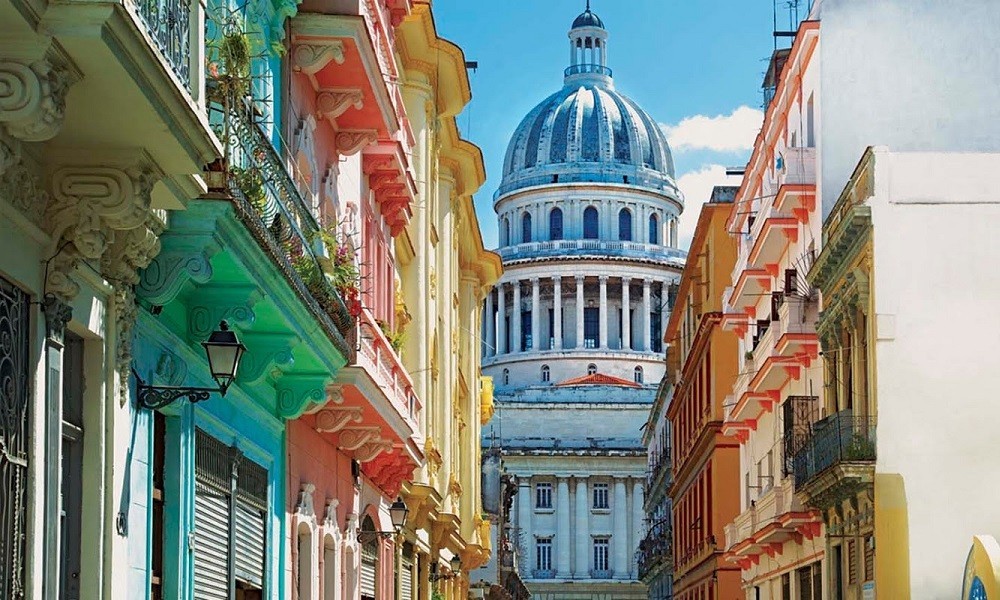 Đảo lửa, đảo say, nồng nàn và hào phóng