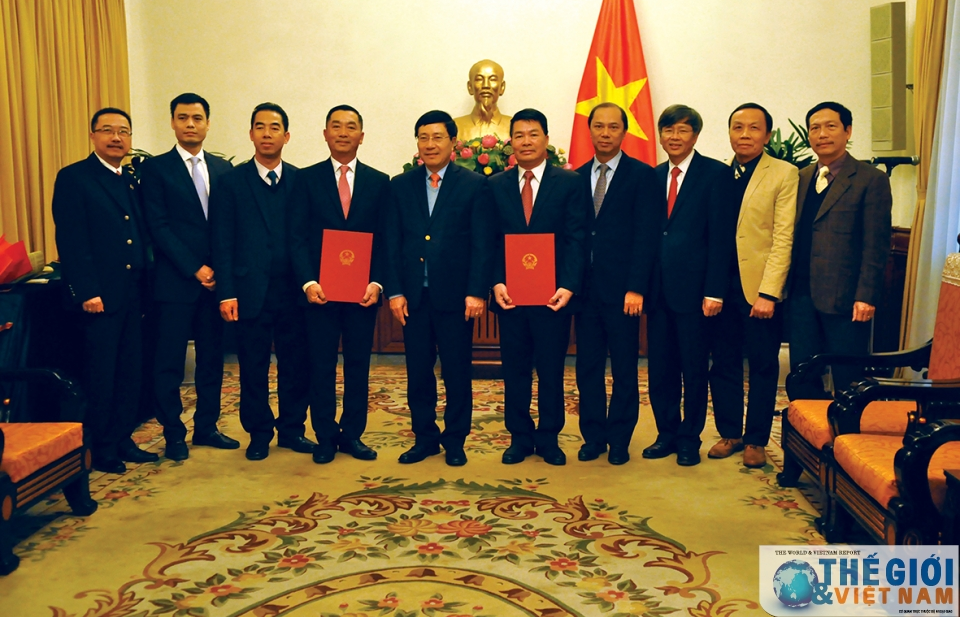 Bộ Ngoại giao trao quyết định điều động cán bộ cấp Vụ