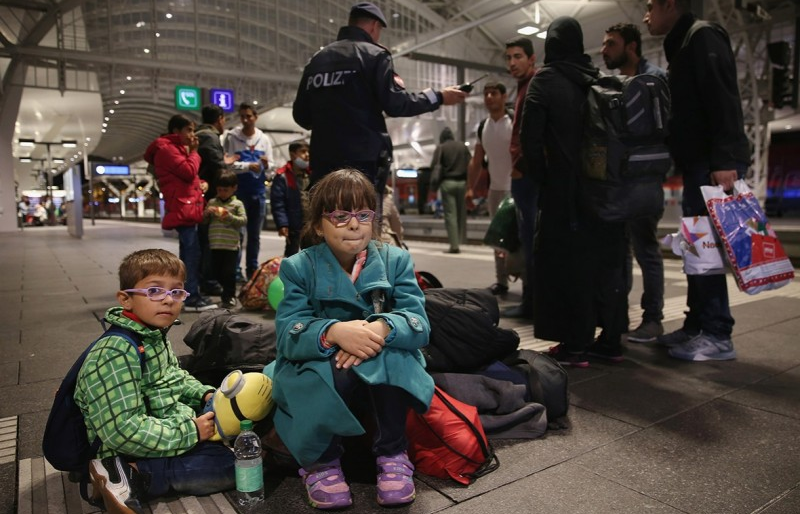 Áo sẽ xét duyệt đơn tị nạn ngay tại biên giới