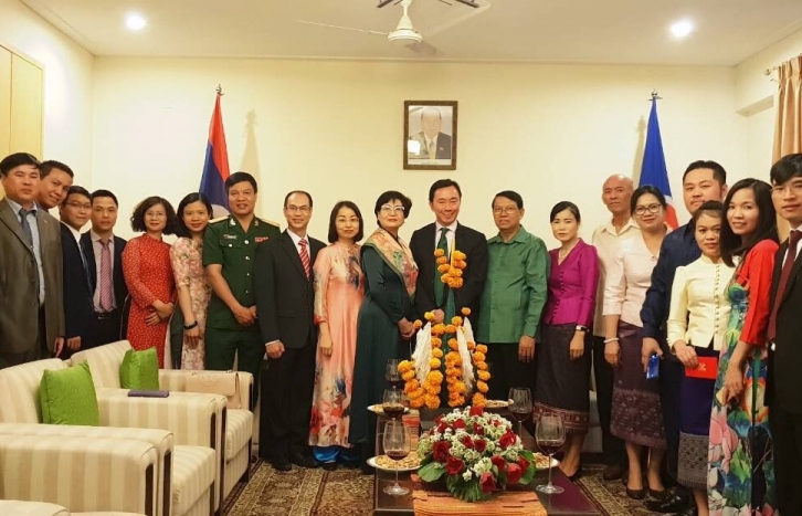 Ấm áp Tết cổ truyền Lào ở Ấn Độ