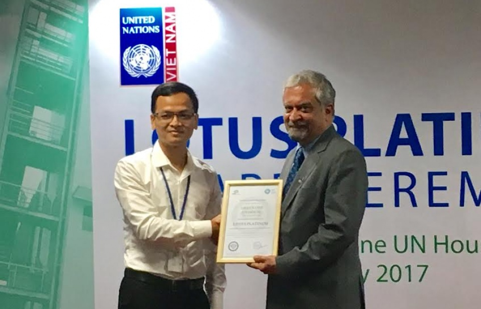 Ngôi nhà Xanh LHQ nhận chứng chỉ LOTUS Bạch Kim