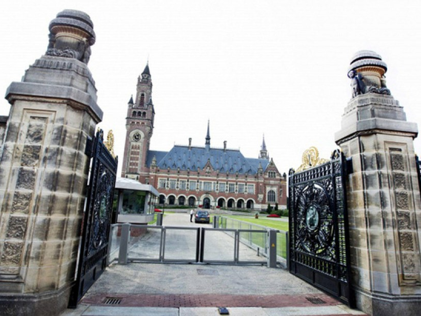 Tòa trọng tài có thể ra phán quyết trung dung