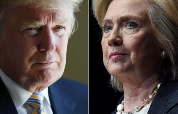 Bà Clinton công khai hồ sơ thuế, gây sức ép lên ông Trump