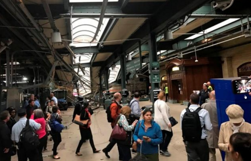 Mỹ: Hàng chục người bị thương trong tai nạn tàu điện