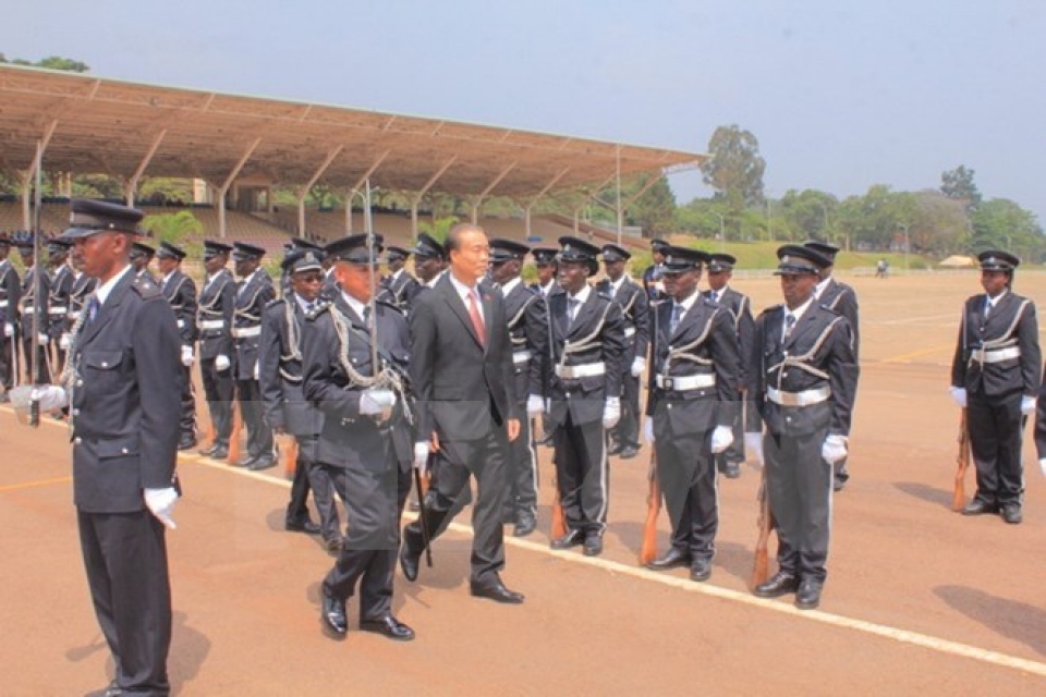 uganda mong muon thuc day quan he hop tac voi viet nam