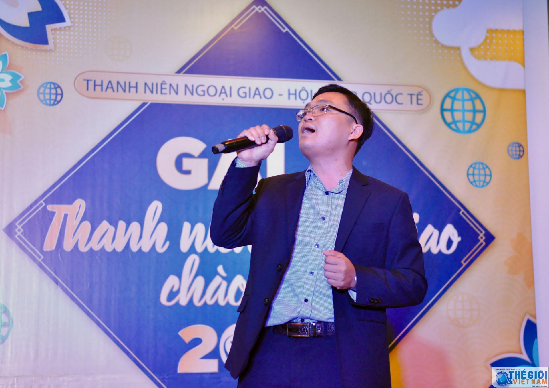 thanh nien ngoai giao han hoan don nam moi tai gala chao xuan 2020