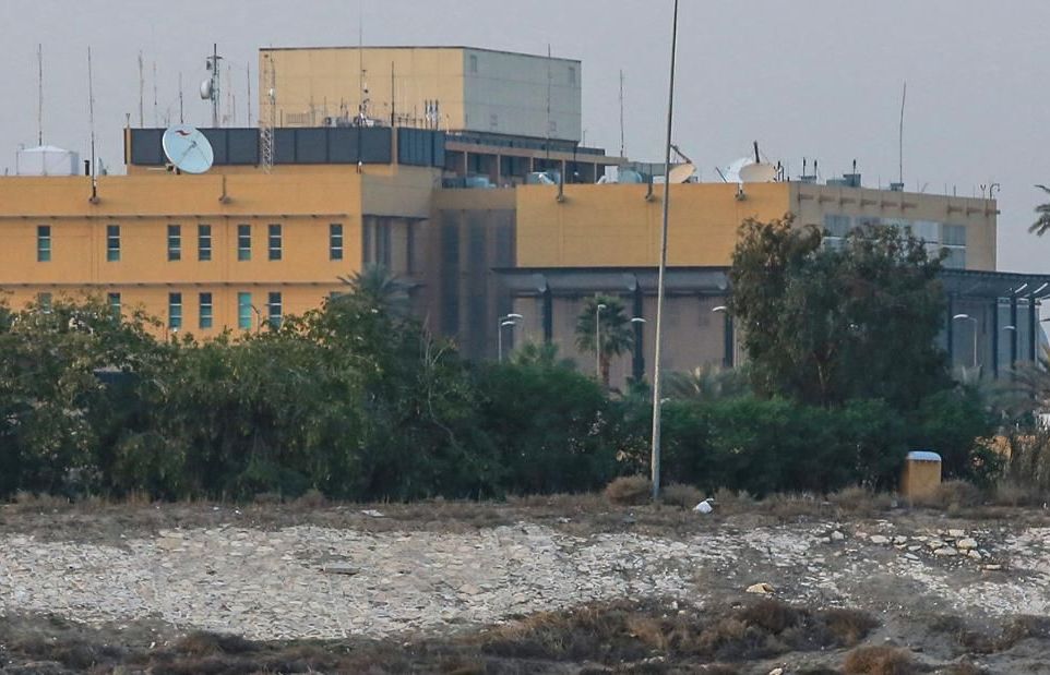Đại sứ quán Mỹ tại Iraq bị tấn công bởi 4 quả tên lửa