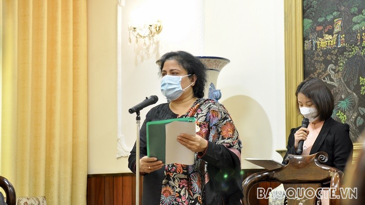 Đại sứ Pakistan tại Việt Nam đặt vòng hoa và vào Lăng viếng Chủ tịch Hồ Chí Minh