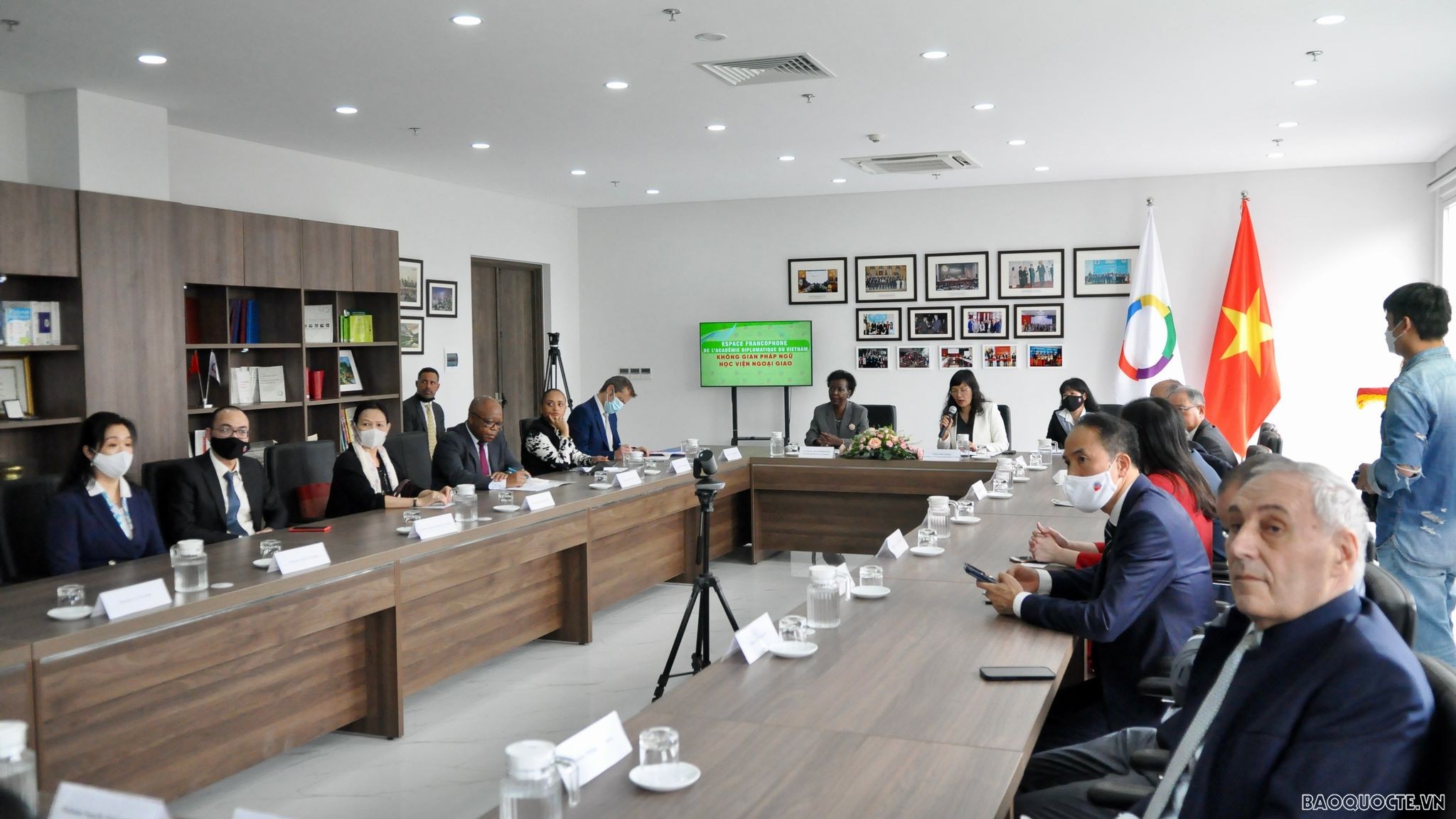 Khánh thành Phòng Pháp ngữ tại Học viện Ngoại giao