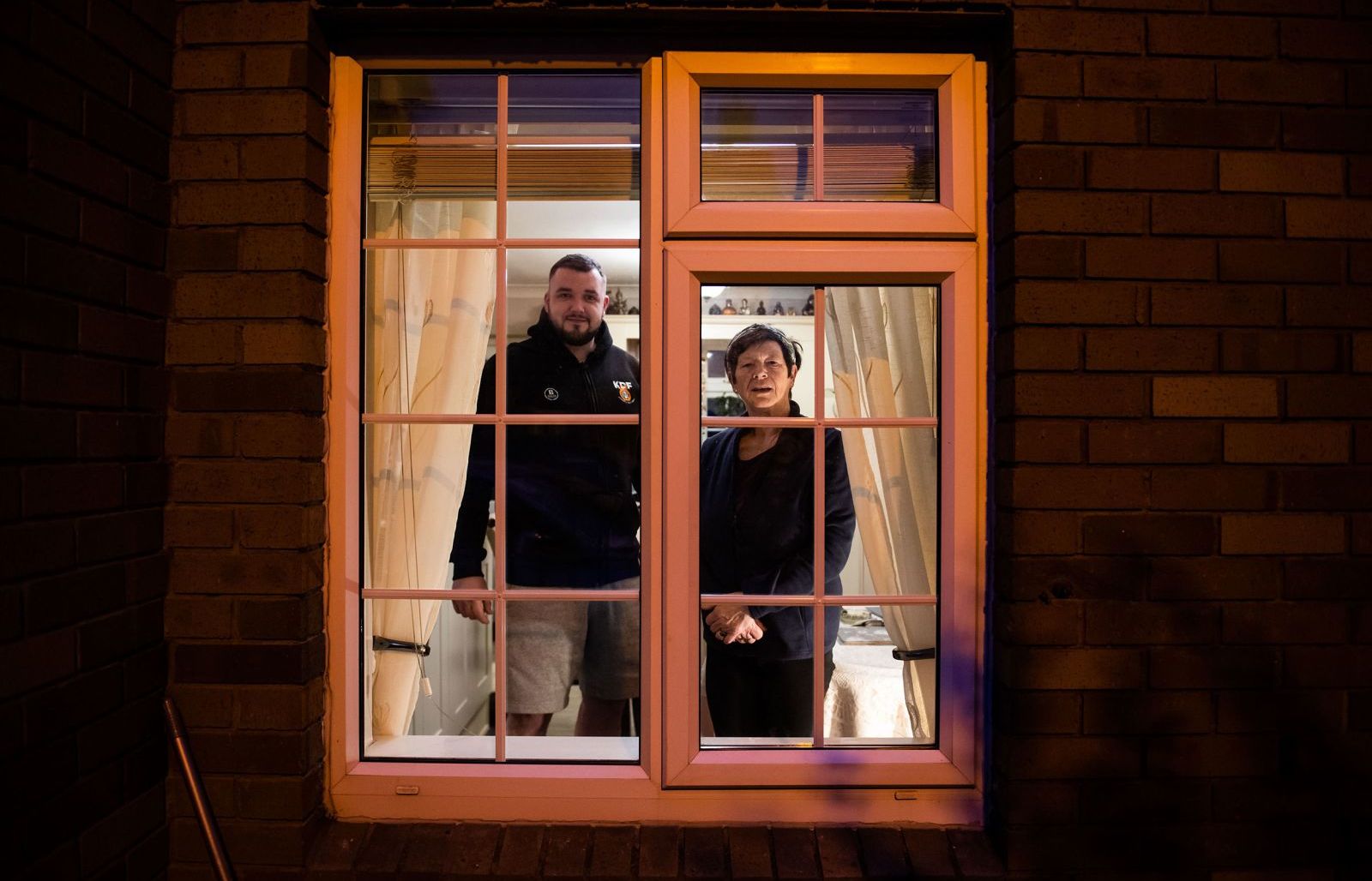 Covid-19: Cuộc sống đằng sau những khung cửa sổ thời cách ly xã hội