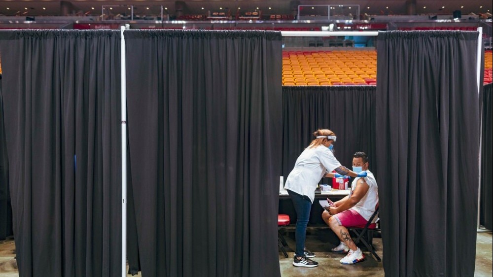 Covid-19: Khả năng đạt miễn dịch cộng đồng ở Mỹ gần như bằng không