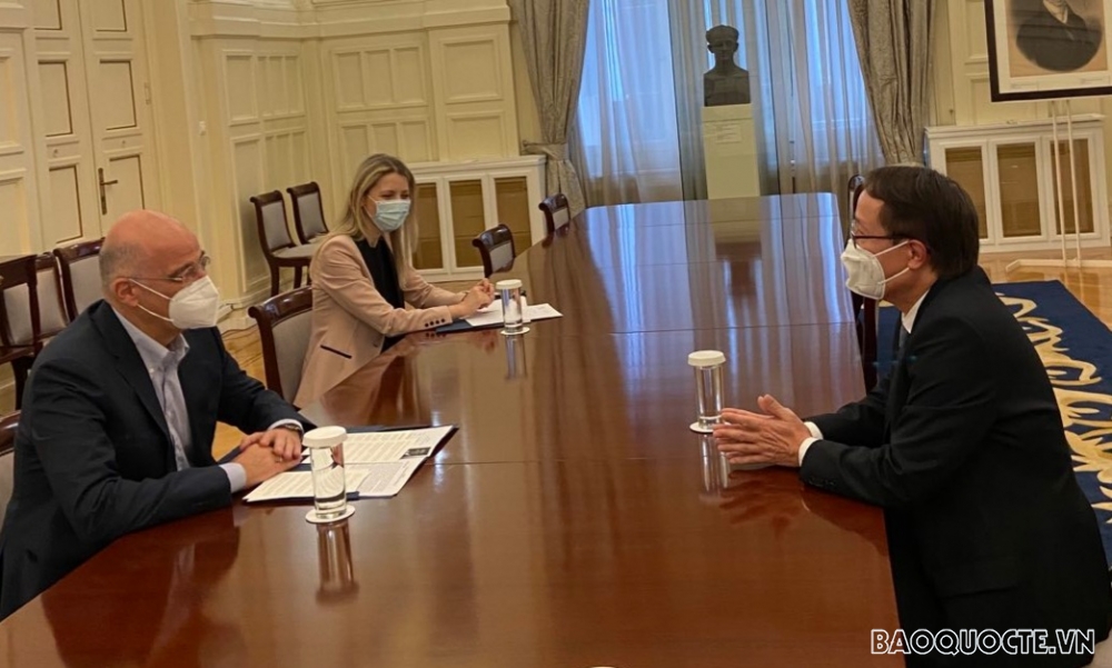 Tại buổi làm việc. (Ảnh: ĐSQ) Tại buổi làm việc. (Ảnh: ĐSQ)