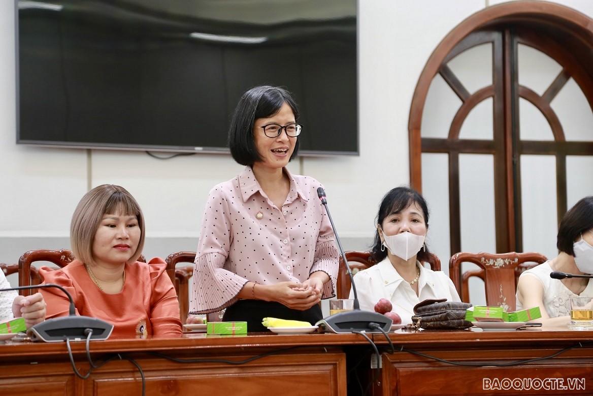 Kiều bào với tình yêu Trường Sa