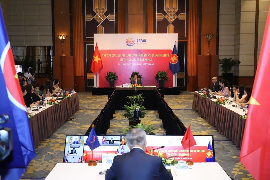 Bộ trưởng Kinh tế các nước ASEAN thảo luận về cách ứng phó dịch Covid-19 bo truong kinh te cac nuoc asean thao luan ve cach ung pho dich covid 19