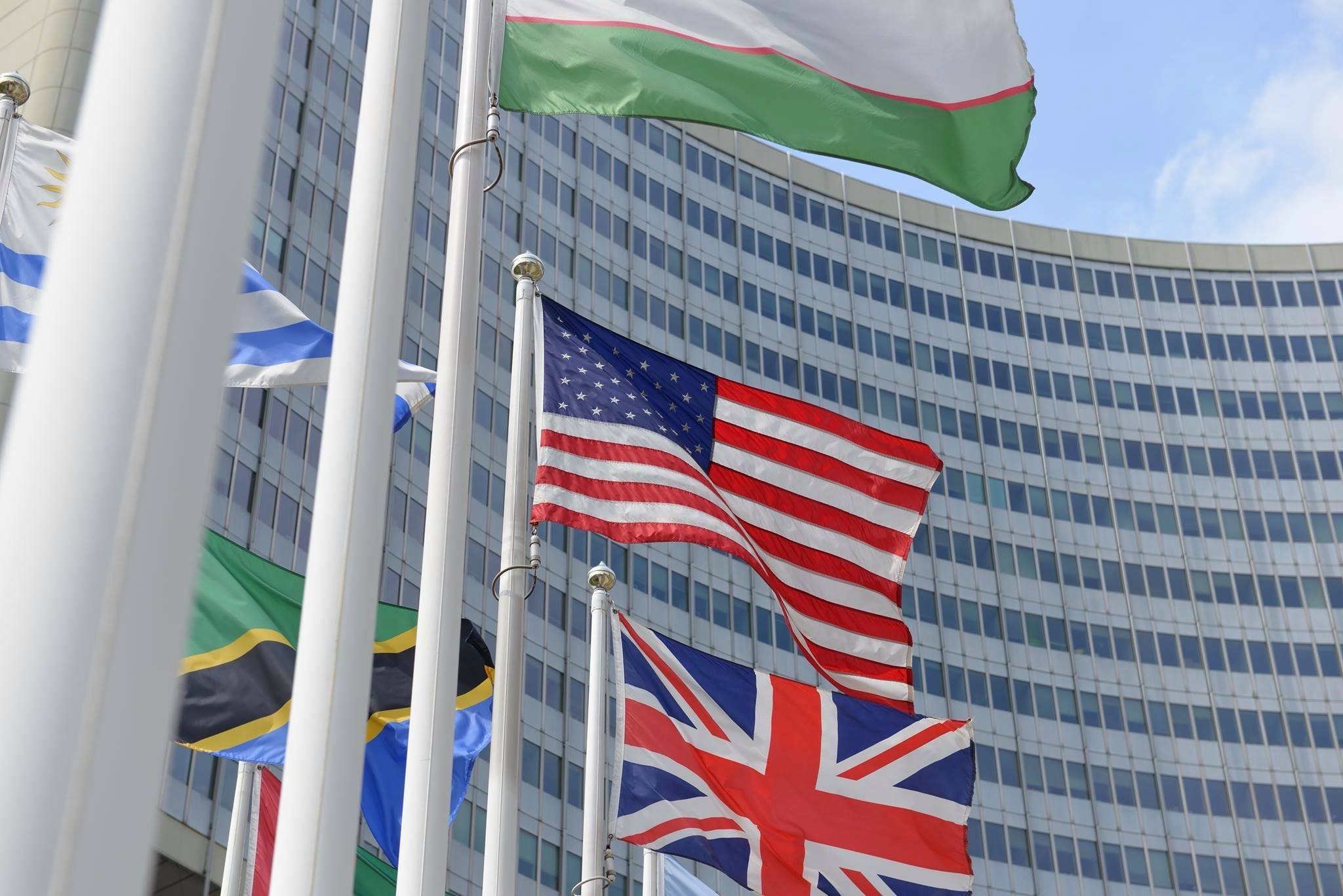 Mỹ đẩy mạnh điều tra 'căn bệnh bí ẩn', tấn công các nhà ngoại giao Mỹ ở Vienna Mỹ đẩy mạnh điều tra 'căn bệnh bí ẩn', tấn công các nhà ngoại giao Mỹ ở Vienna