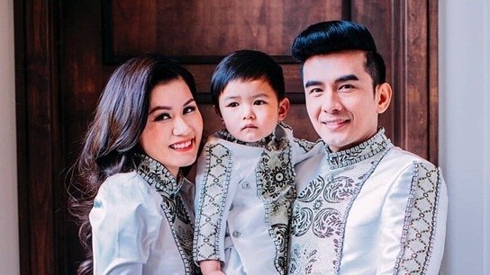 Đan Trường ly hôn vợ đại gia Thuỷ Tiên sau 8 năm chung sống