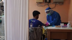 Vì sao Indonesia mạo hiểm thử nghiệm vaccine Covid-19 của Trung Quốc?