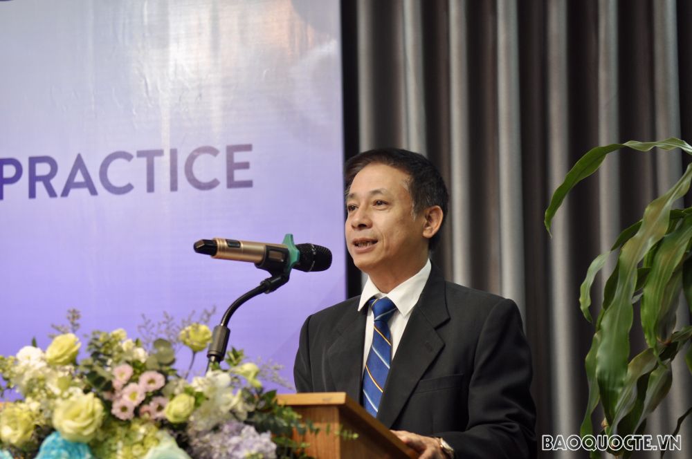 hoi thao bien phien dich 40