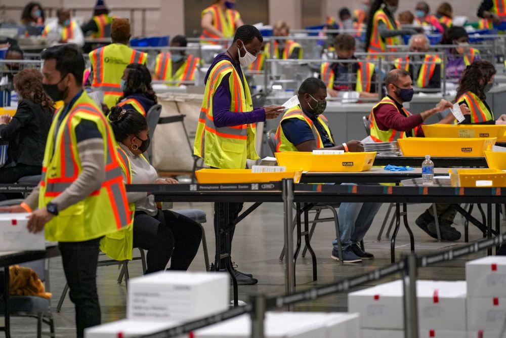 Bầu cử Mỹ 2020: Nước Mỹ thức 'trắng đêm' chờ kết quả