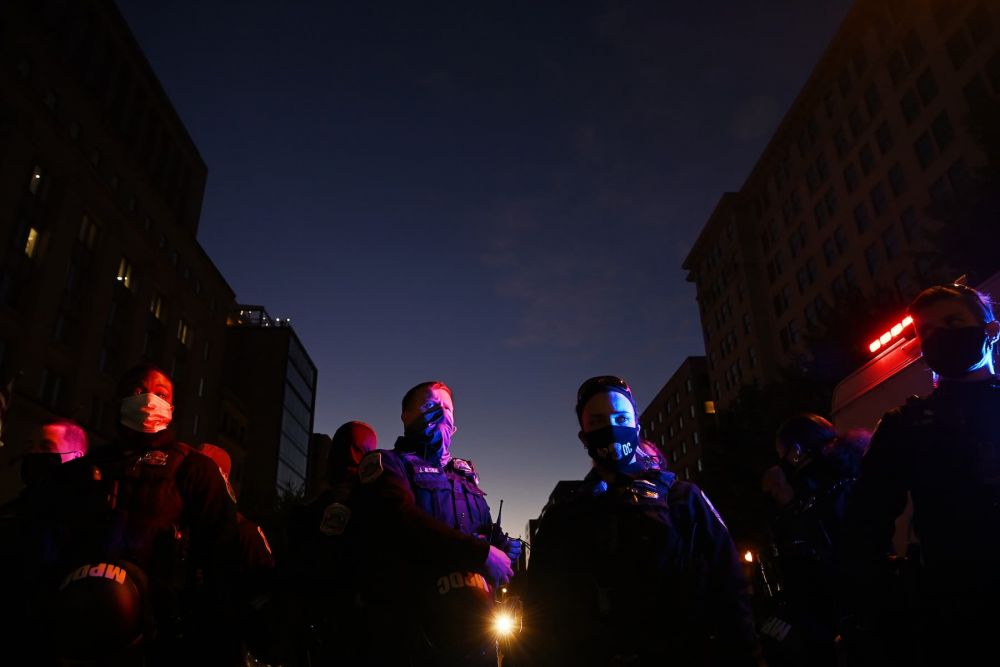 Bầu cử Mỹ 2020: Nước Mỹ thức 'trắng đêm' chờ kết quả