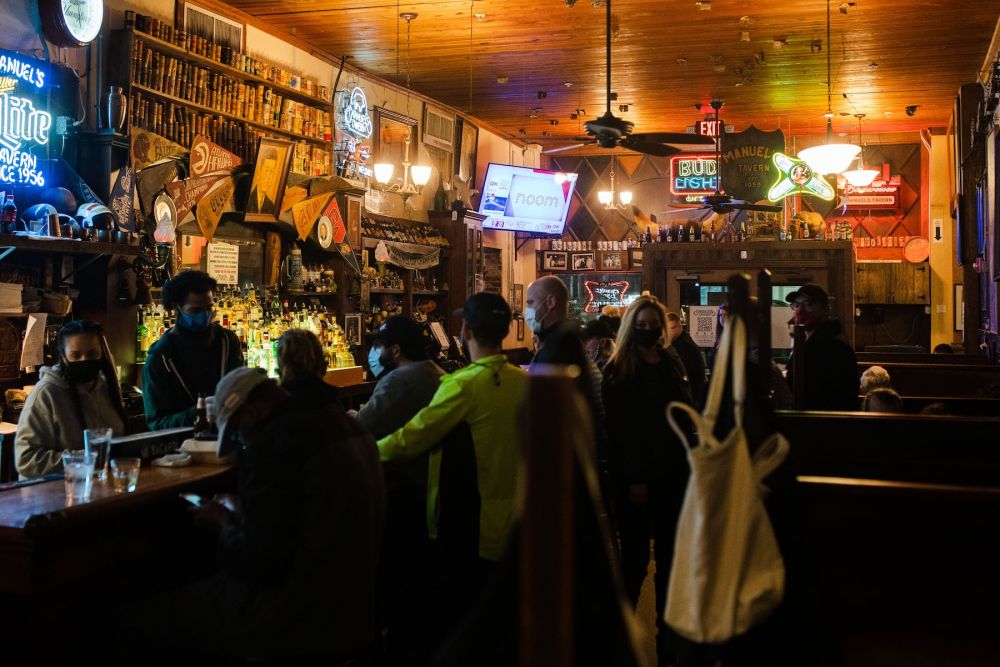 Bầu cử Mỹ 2020: Nước Mỹ thức 'trắng đêm' chờ kết quả