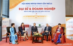 Press Corner Đại sứ với Doanh nghiệp: Xây dựng một nền ngoại giao kinh tế lấy địa phương và doanh nghiệp là trung tâm phục vụ