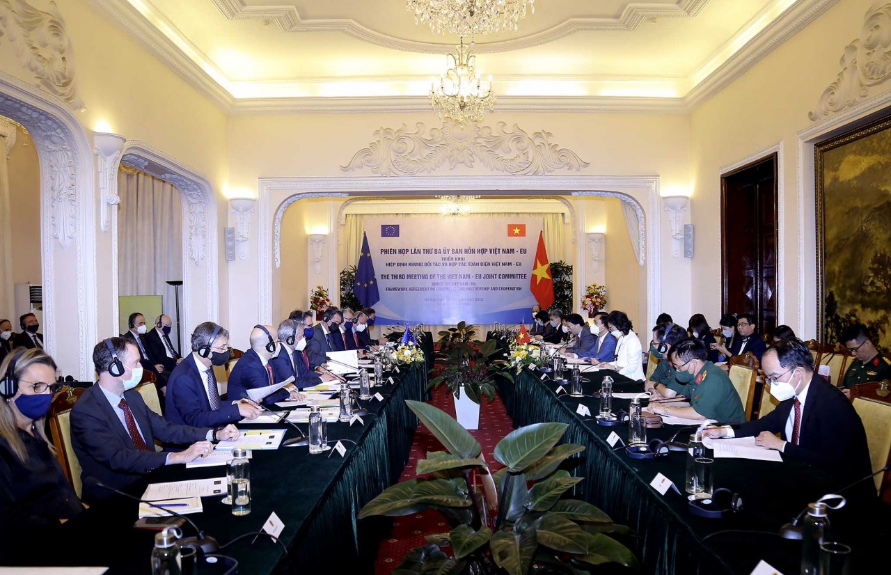 Triển khai Hiệp định khung Đối tác và Hợp tác toàn diện Việt Nam - EU Việt Nam-EU nhất trí thúc đẩy sớm đưa EVIPA đi vào hiệu lực, mở rộng hợp tác trong các lĩnh vực mới