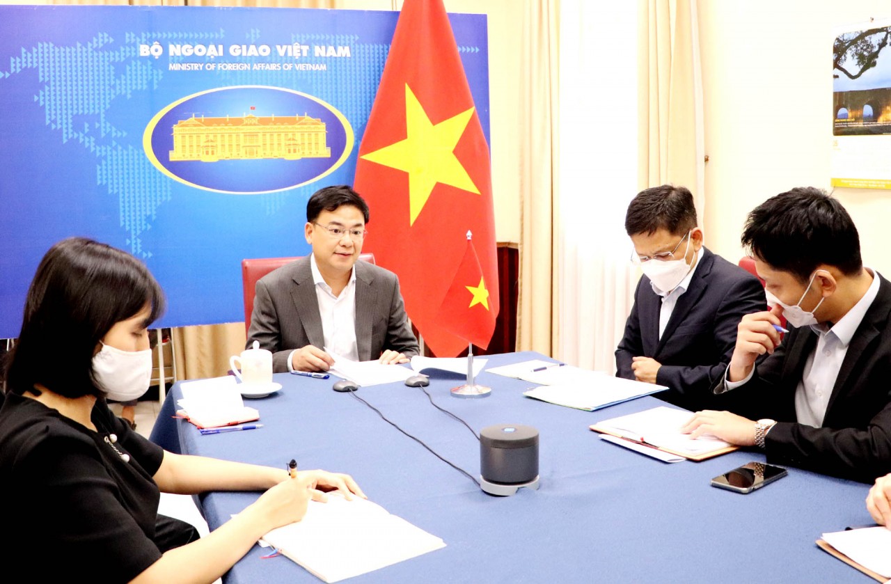 Thứ trưởng Bộ Ngoại giao Phạm Quang Hiệu điện đàm với Thứ trưởng Bộ Ngoại giao và Kiều dân Syria Bashar Al-Jaafari Thứ trưởng Phạm Quang Hiệu điện đàm với Thứ trưởng Bộ Ngoại giao và Kiều dân Syria