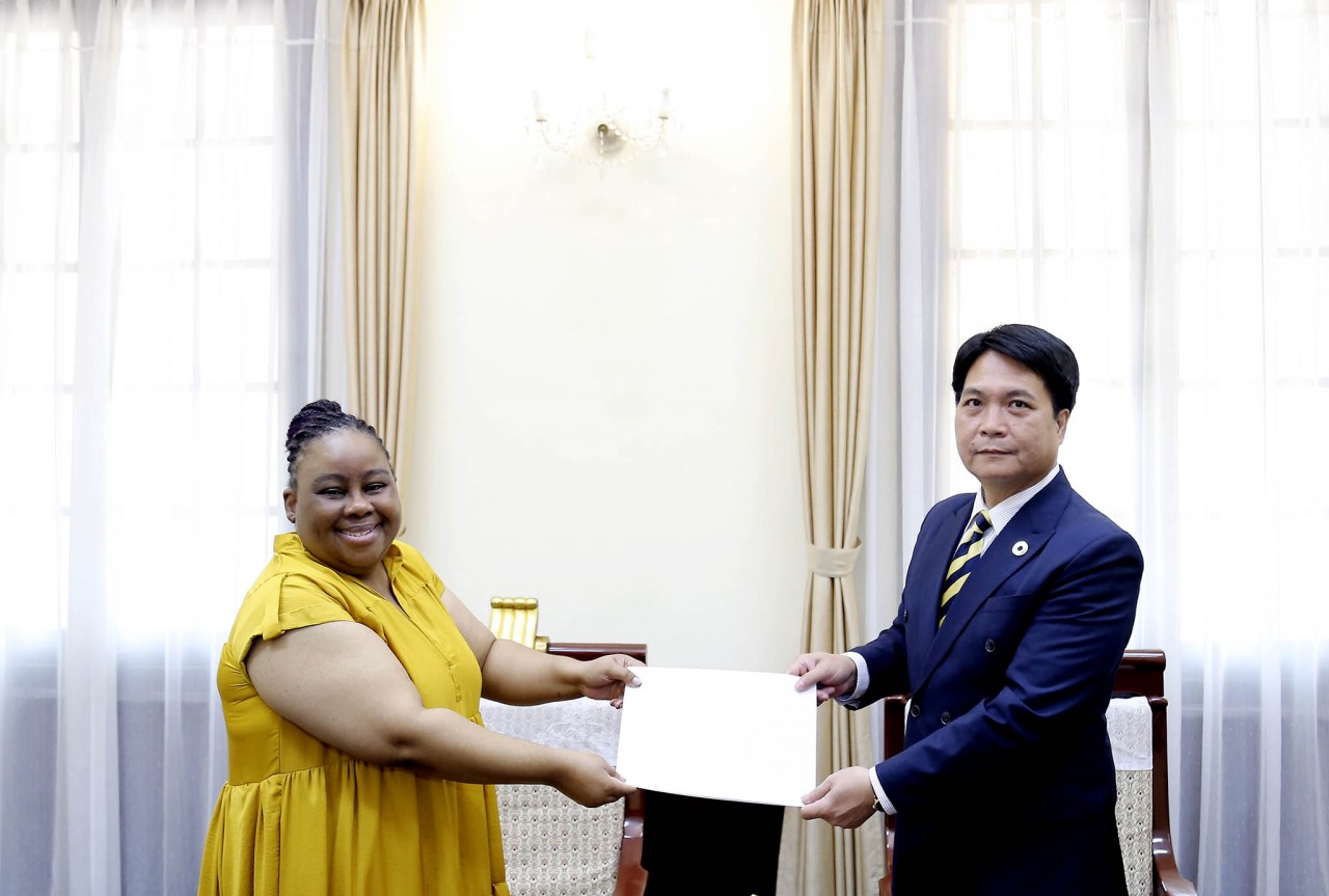 Tiếp nhận bản sao Ủy nhiệm thư bổ nhiệm Đại sứ tại Việt Nam